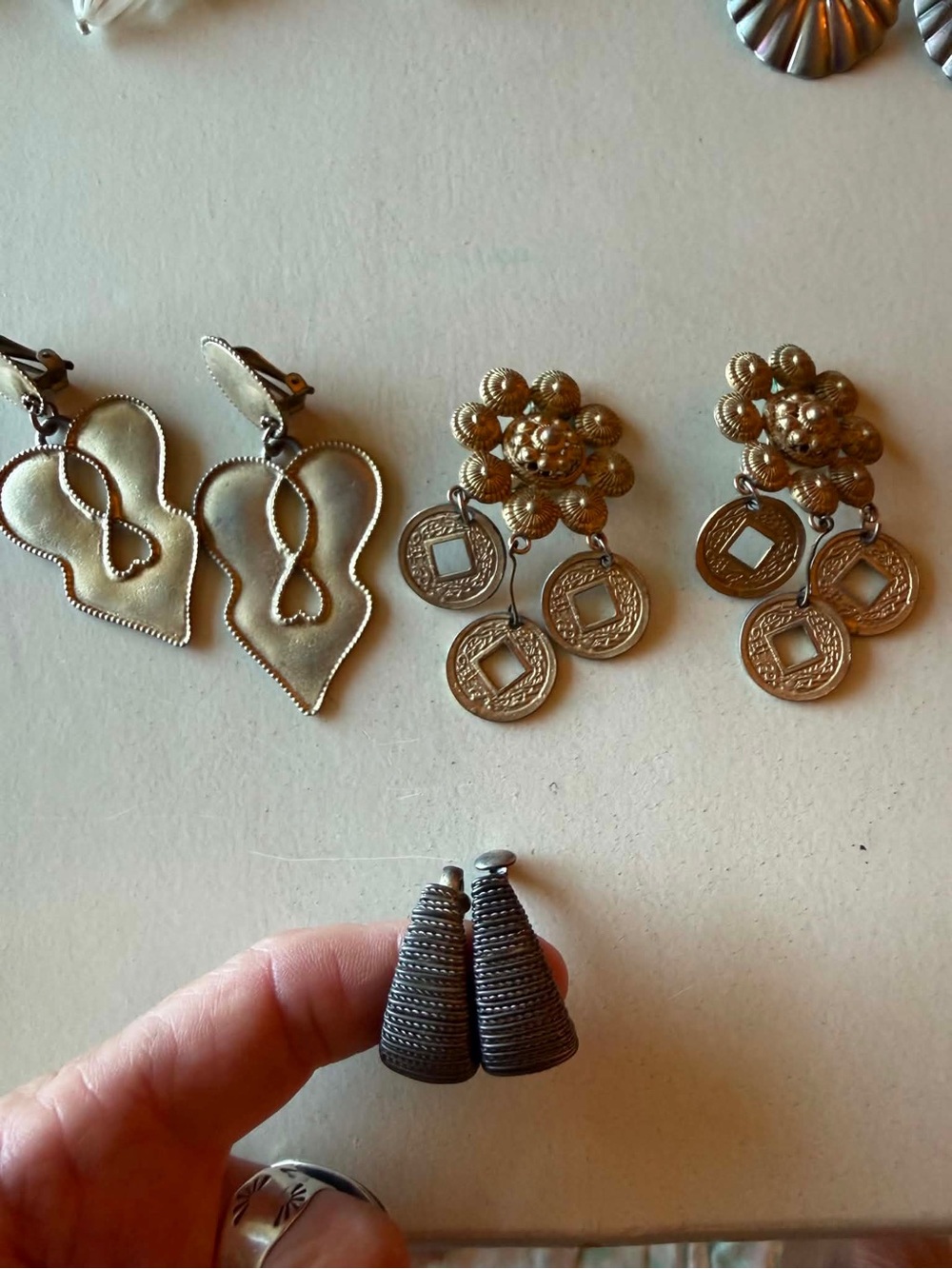 Lot of 3 país metal clip on Floral Coin Drop Earrings - Women Jewelry